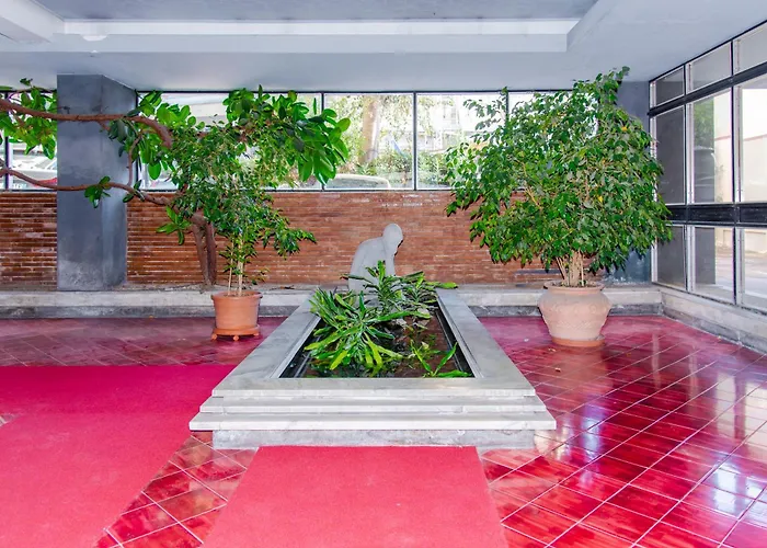 Eur terrazzo vista Laghetto Modigliani